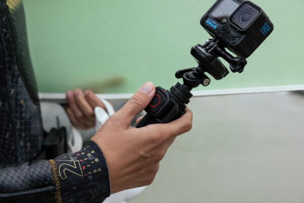 GoPro Extension Pole (Extends from 10" to 48") + Waterproof Shutter Remote - Official GoPro Accessory - Image 10